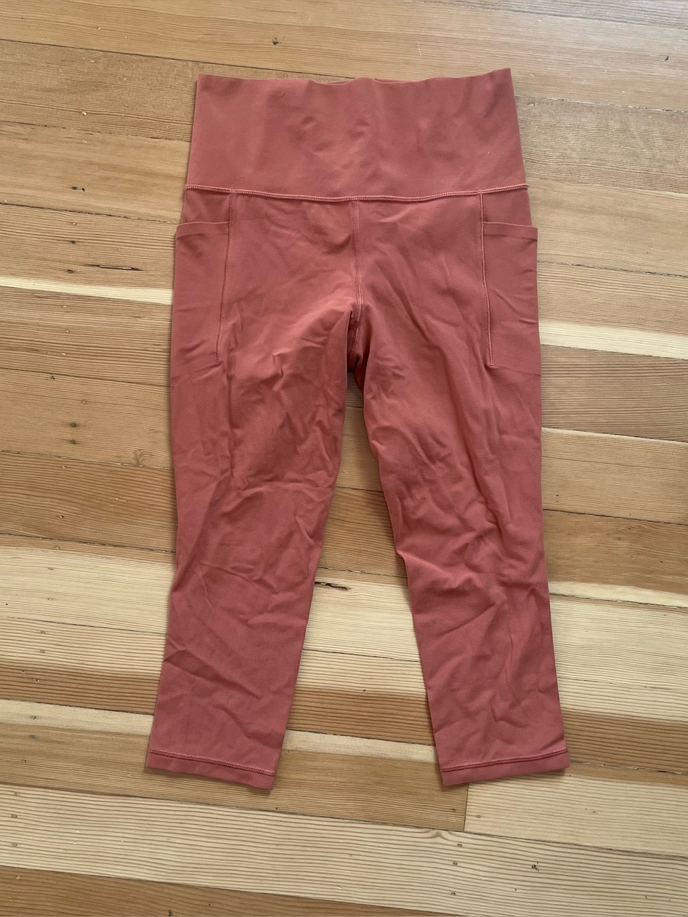 Athleta Salutation Stash Pocket Capris Orange Size Small
